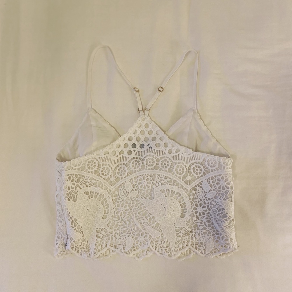 Abercrombie cropped lace top
